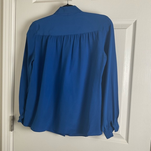 Charlotte Ford Blue Button-Up Blouse Size 10 vintage 100% Silk - Picture 5 of 6